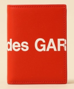 COMME des GARCONS: HUGE LOGO �J�[�h�P�[�X