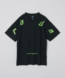 rajabrooke: raja V-NECK TEE