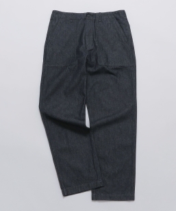 AUTHENTIC: �f�j�� �x�C�J�[�p���c