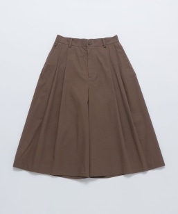 AMOMENTO: WIDE BERMUDA PANTS