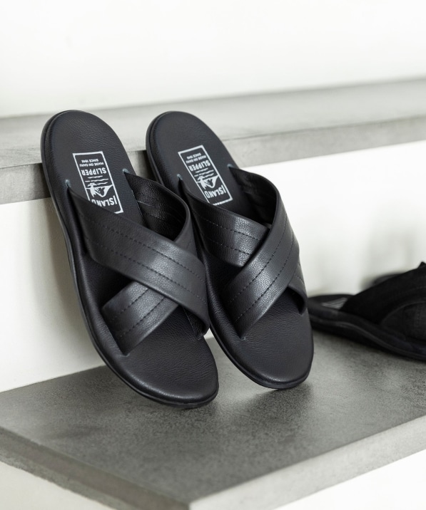 �ySHIPS �ʒ��zISLANDSLIPPER: �N���X ���U�[ �T���_��