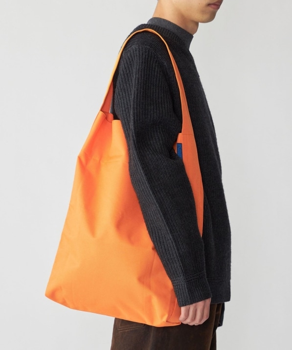 Kaan: THE BUCKET TOTE