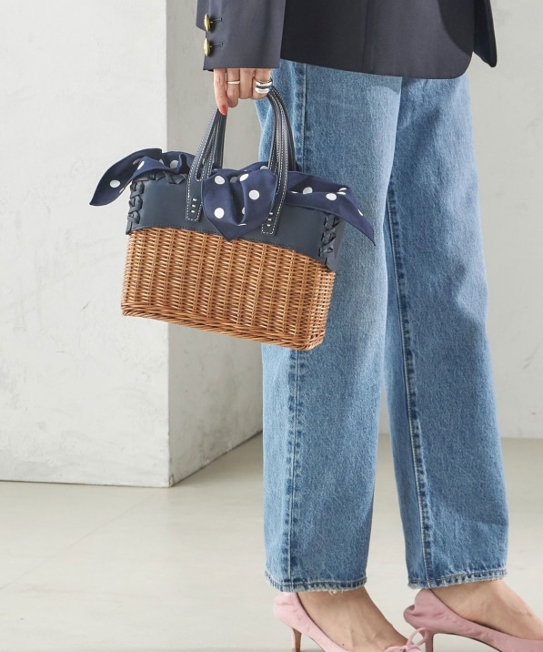 �ySHIPS�ʒ��zA VACATION:RATTAN S