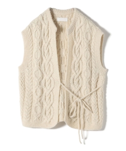 Heriter: hand aran vest