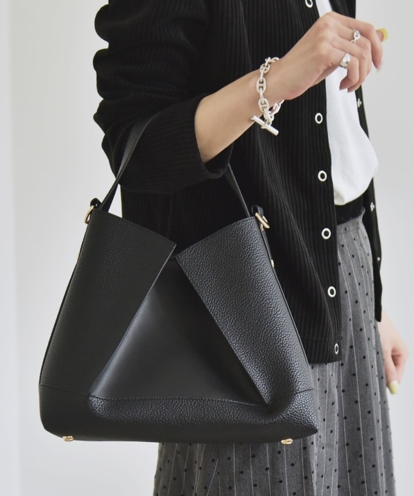 quaranciel: 2way �R���r �����n���h�� �V�����_�[ �o�b�O