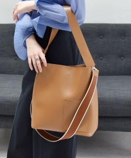 quaranciel: ���C�� 2way �V�����_�[ �o�b�O
