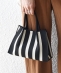 �s�\��tSHIPS any: �W���J�[�h �p�^�[�� 2WAY �V�����_�[ �g�[�g�o�b�O