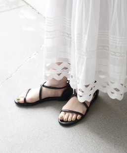 �ySHIPS any�ʒ��zeblouna: �t���b�g �i���[ �X�g���b�v �T���_��