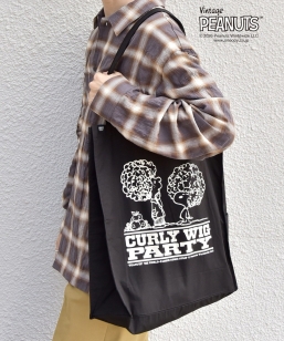 FRUIT OF THE LOOM: PEANUTS �O���t�B�b�N �g�[�g�o�b�O<KIDS>