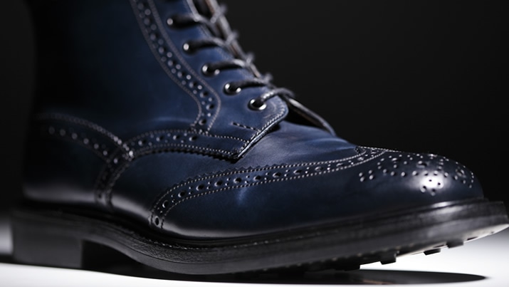 Tricker�fs × SHIPS�̃G�N�X�N���[�V�u���f�����o��I