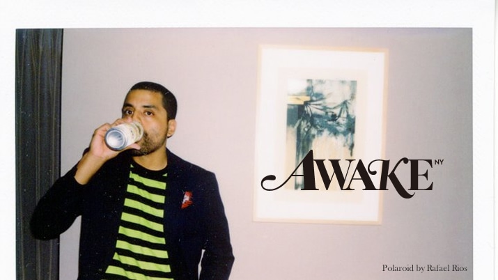AWAKE NY�f�U�C�i�[ �A���W�F���E�o�N�ɓƐ�C���^�r���[!