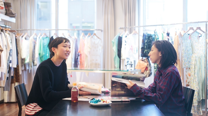�t�@�b�V�����ƊE�����[�h����2����SHIPS MAG�ŋ����I �wOggi�x�ƁwGINZA�x�́g���������h�g�����h���k��