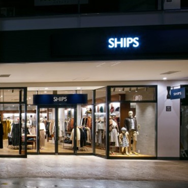 SHIPS OUTLET ���ԓX