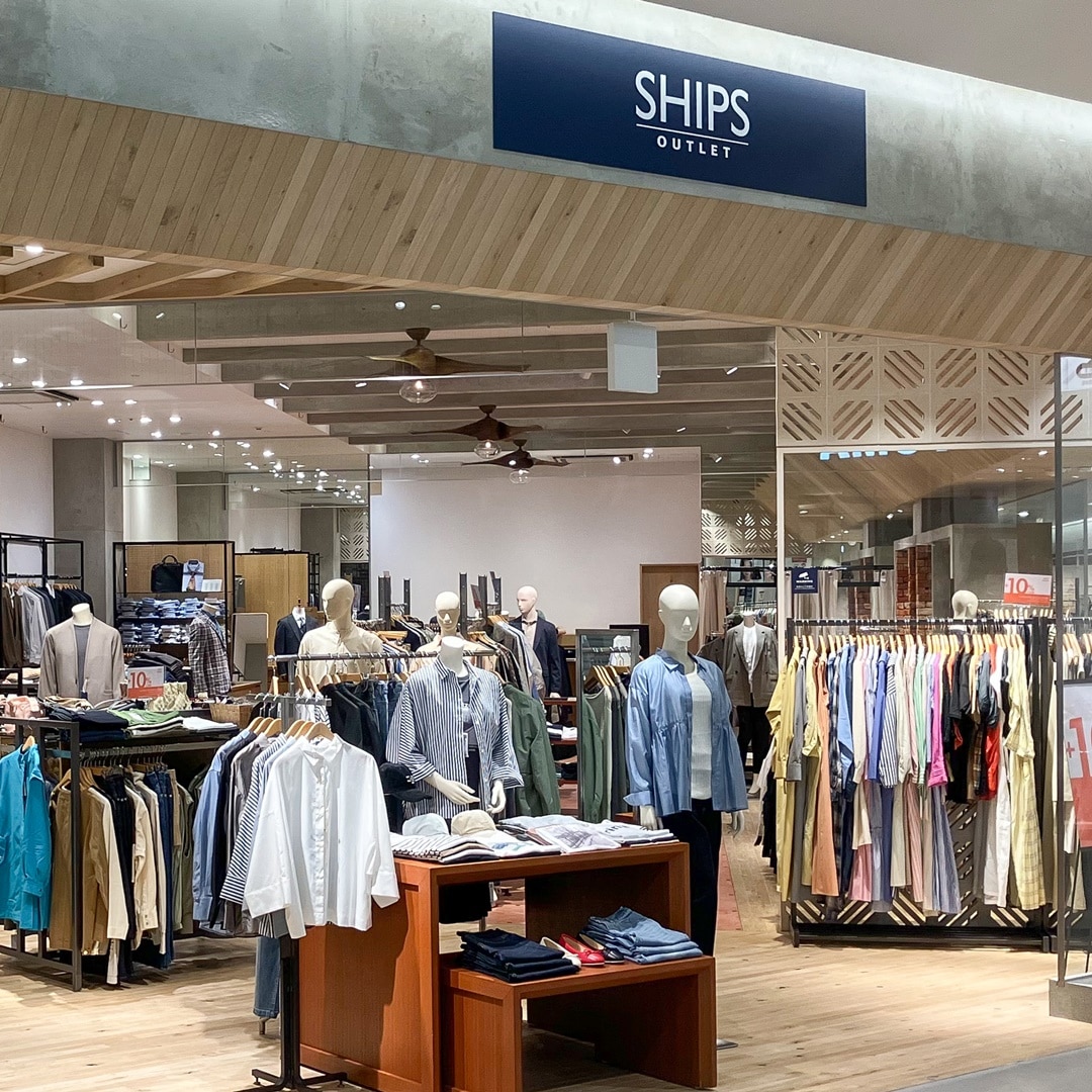 SHIPS OUTLET �����X